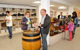 dégustation à la Maison du terroir beaujolais © Narboux créations