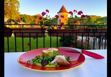 La Capella - Hôtel Restaurant Le Château de Chapeau Cornu - Vignieu - Balcons du Dauphiné - Nord-Isère - à moins d'une heure de Lyon