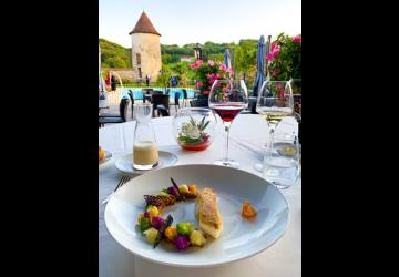 La Capella - Hôtel Restaurant Le Château de Chapeau Cornu - Vignieu - Balcons du Dauphiné - Nord-Isère - à moins d'une heure de Lyon