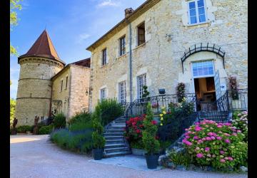 La Capella - Hôtel Restaurant Le Château de Chapeau Cornu - Vignieu - Balcons du Dauphiné - Nord-Isère - à moins d'une heure de Lyon