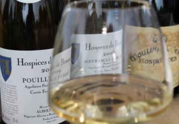 Verre de vin blanc de Bourgogne